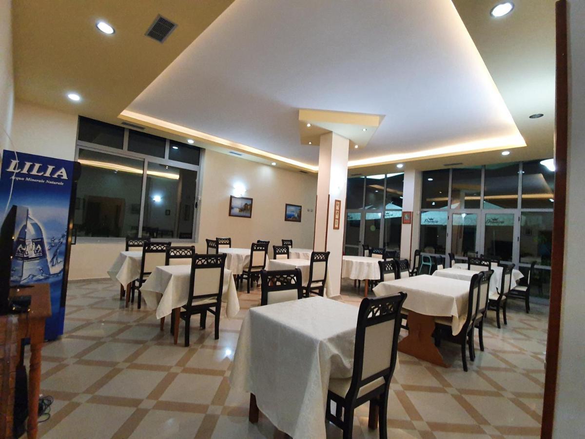 Risus Hotel Golem  Dış mekan fotoğraf