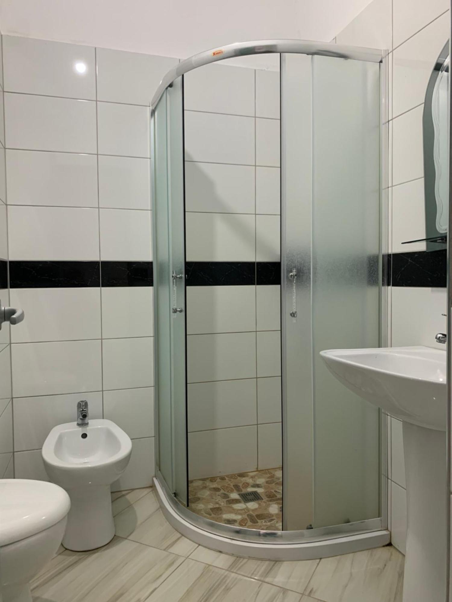 Risus Hotel Golem  Dış mekan fotoğraf