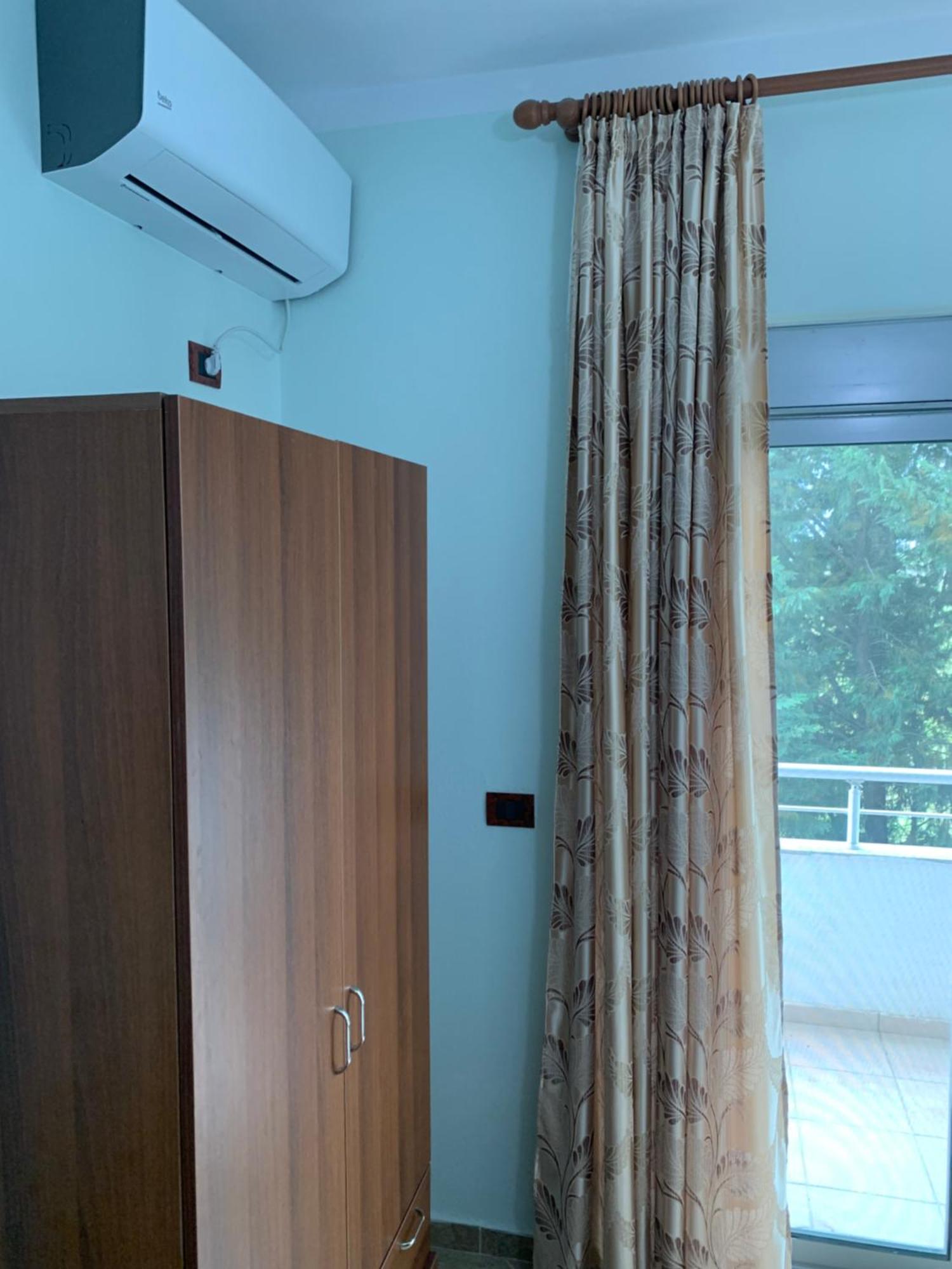 Risus Hotel Golem  Dış mekan fotoğraf
