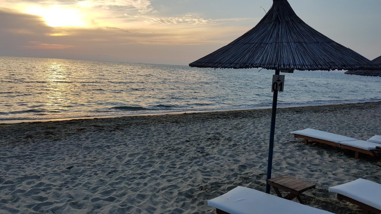 Risus Hotel Golem  Dış mekan fotoğraf