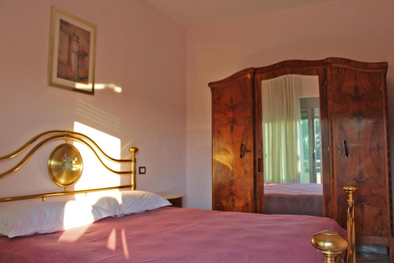 Risus Hotel Golem  Dış mekan fotoğraf