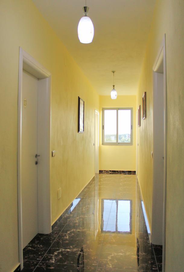 Risus Hotel Golem  Dış mekan fotoğraf
