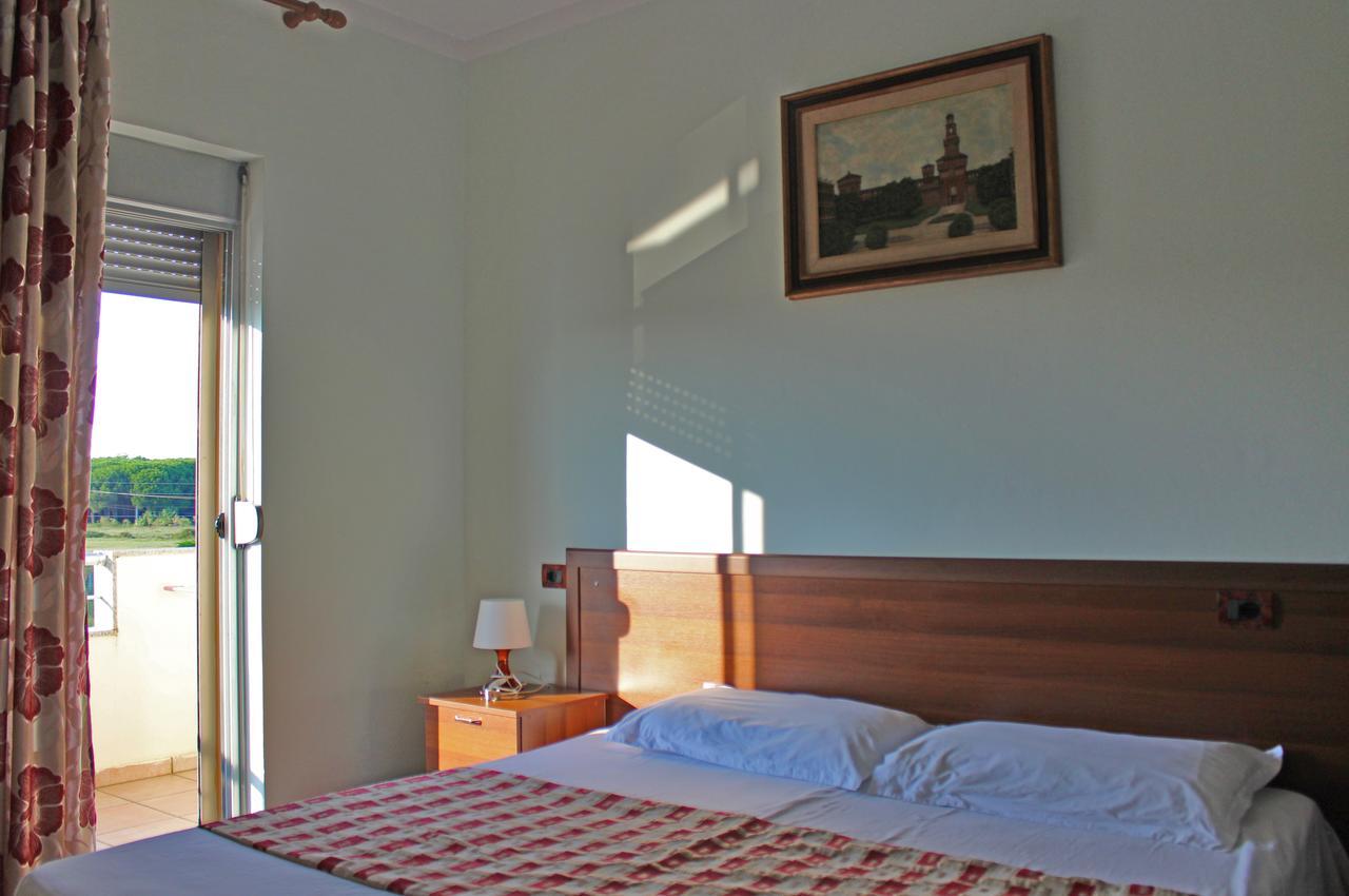 Risus Hotel Golem  Dış mekan fotoğraf